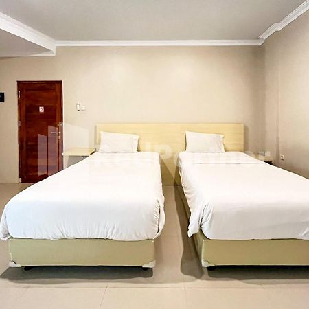 Hotel Andono Near Yia Mitra Reddoorz Temon Exterior foto