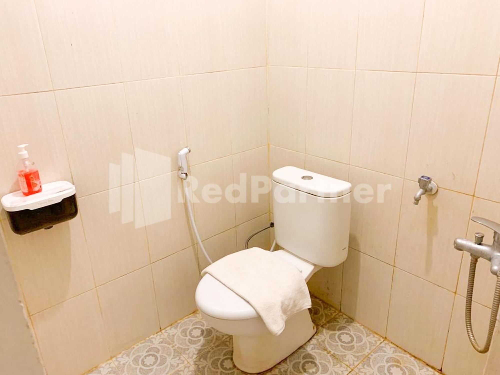 Hotel Andono Near Yia Mitra Reddoorz Temon Exterior foto